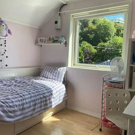 Nyaraló Cozy Detached Bergen